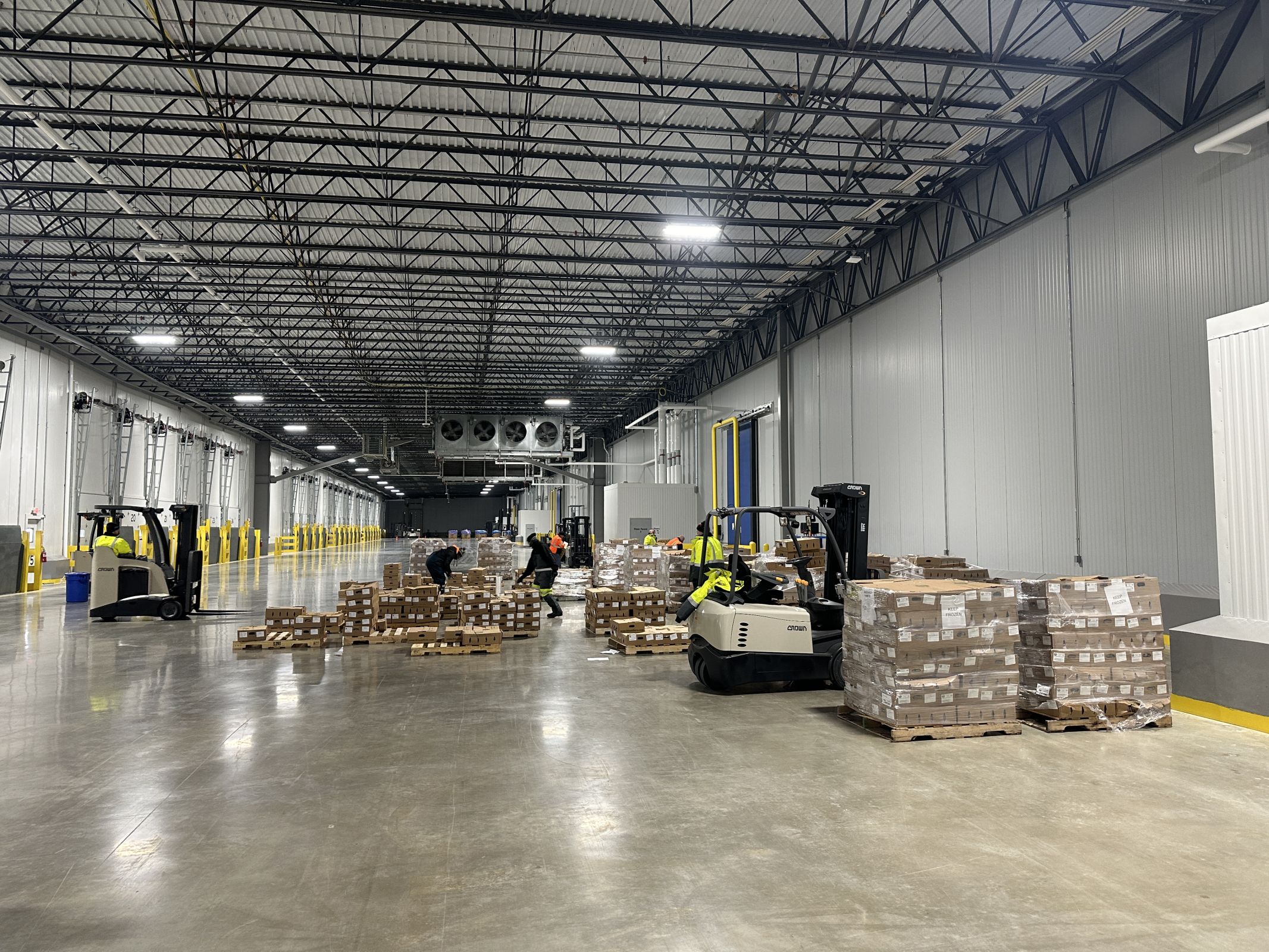 Cold storage warehouse electrical installation